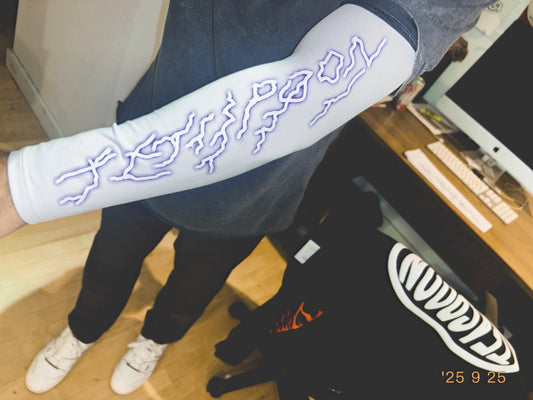 manchettes / sleeves / white / thunder logo