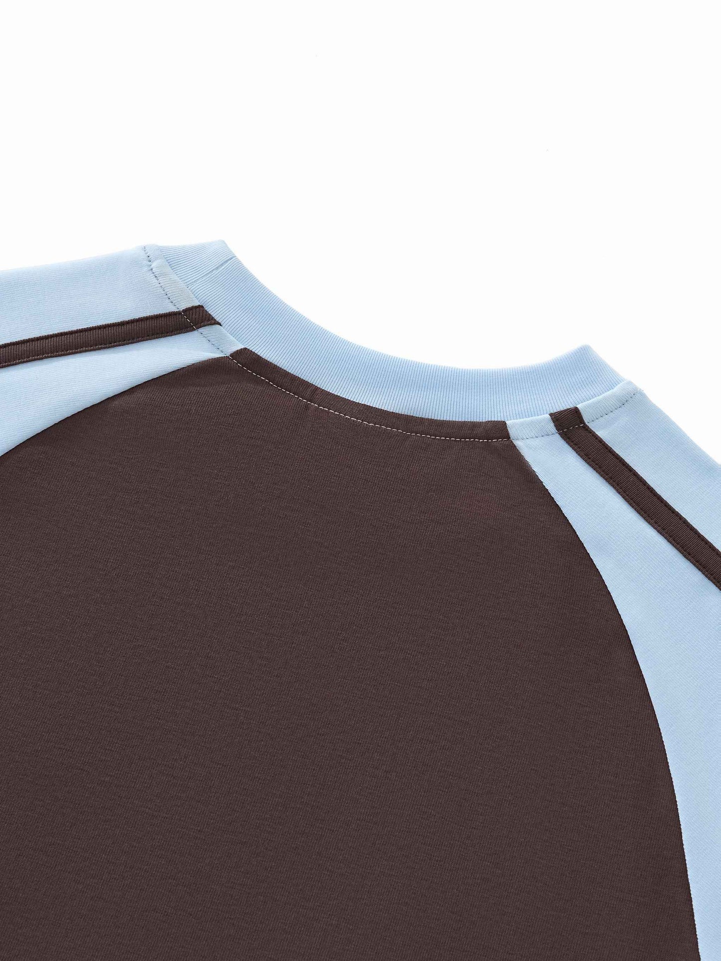 vintage looking form-fitting raglan sleeves and contrast stripe