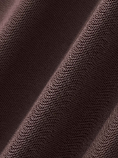 vintage looking form-fitting raglan sleeves and contrast stripe