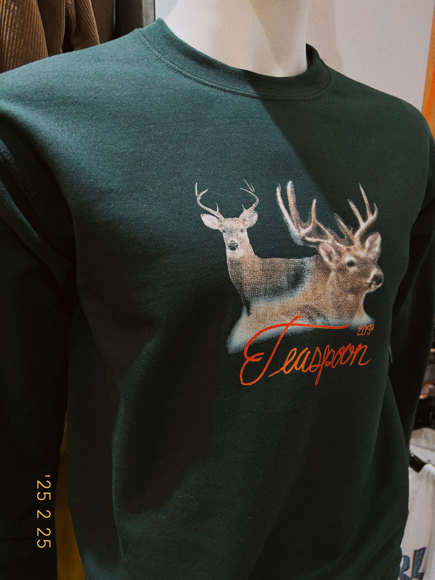 Crew Neck Dear Deer forest