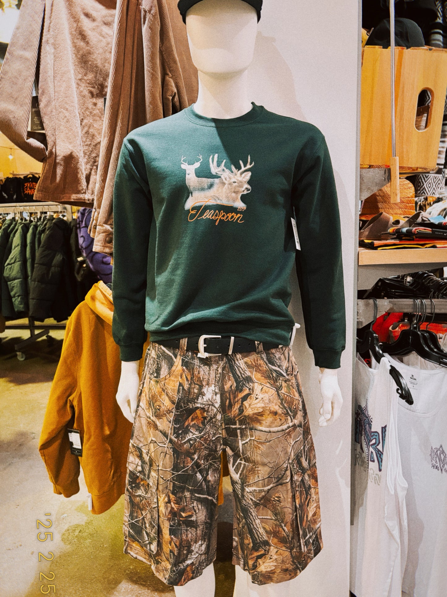 Crew Neck Dear Deer forest